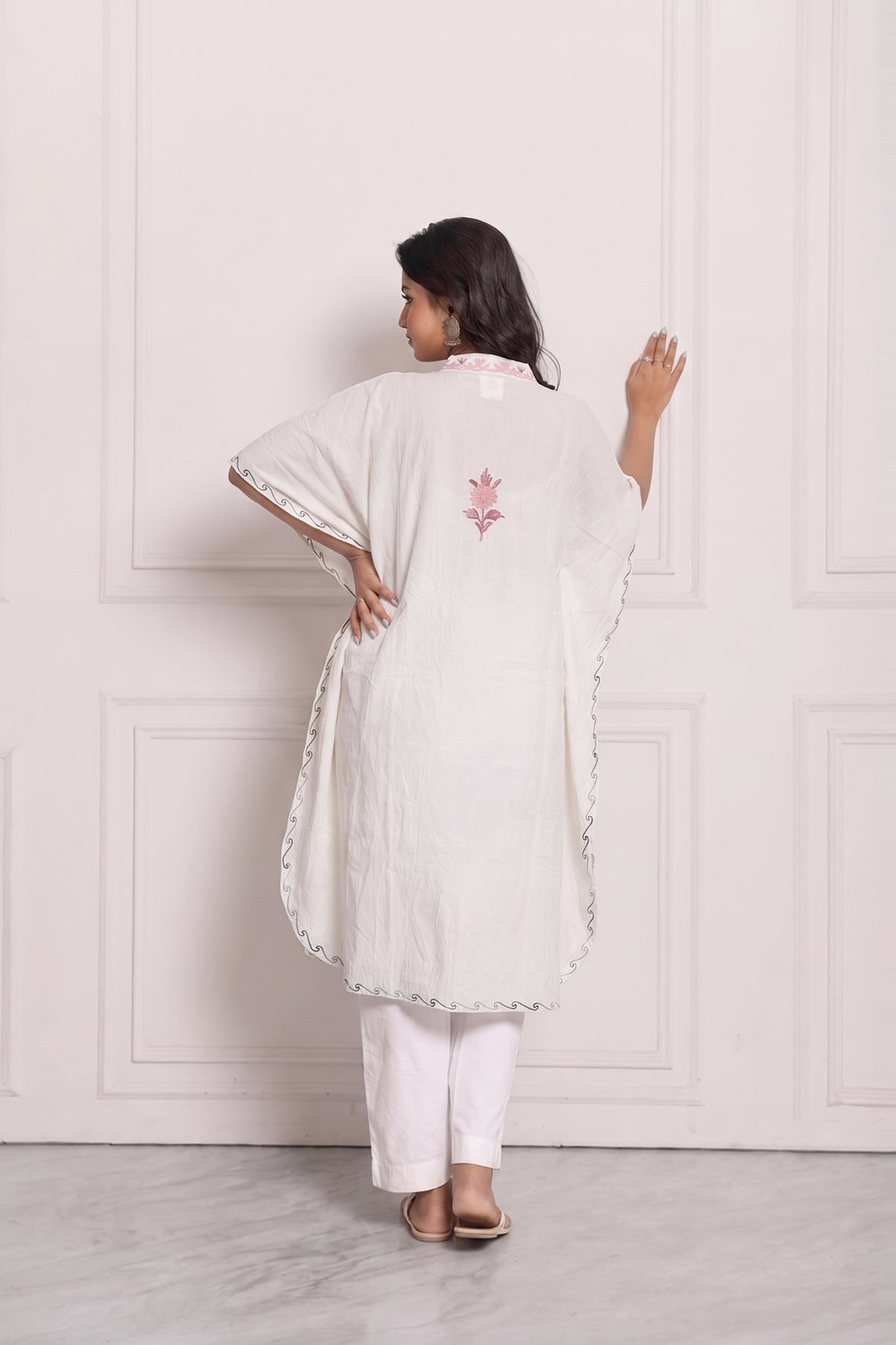 Festive Fashion Inspired by Kashmir: The Elegant Kaftan