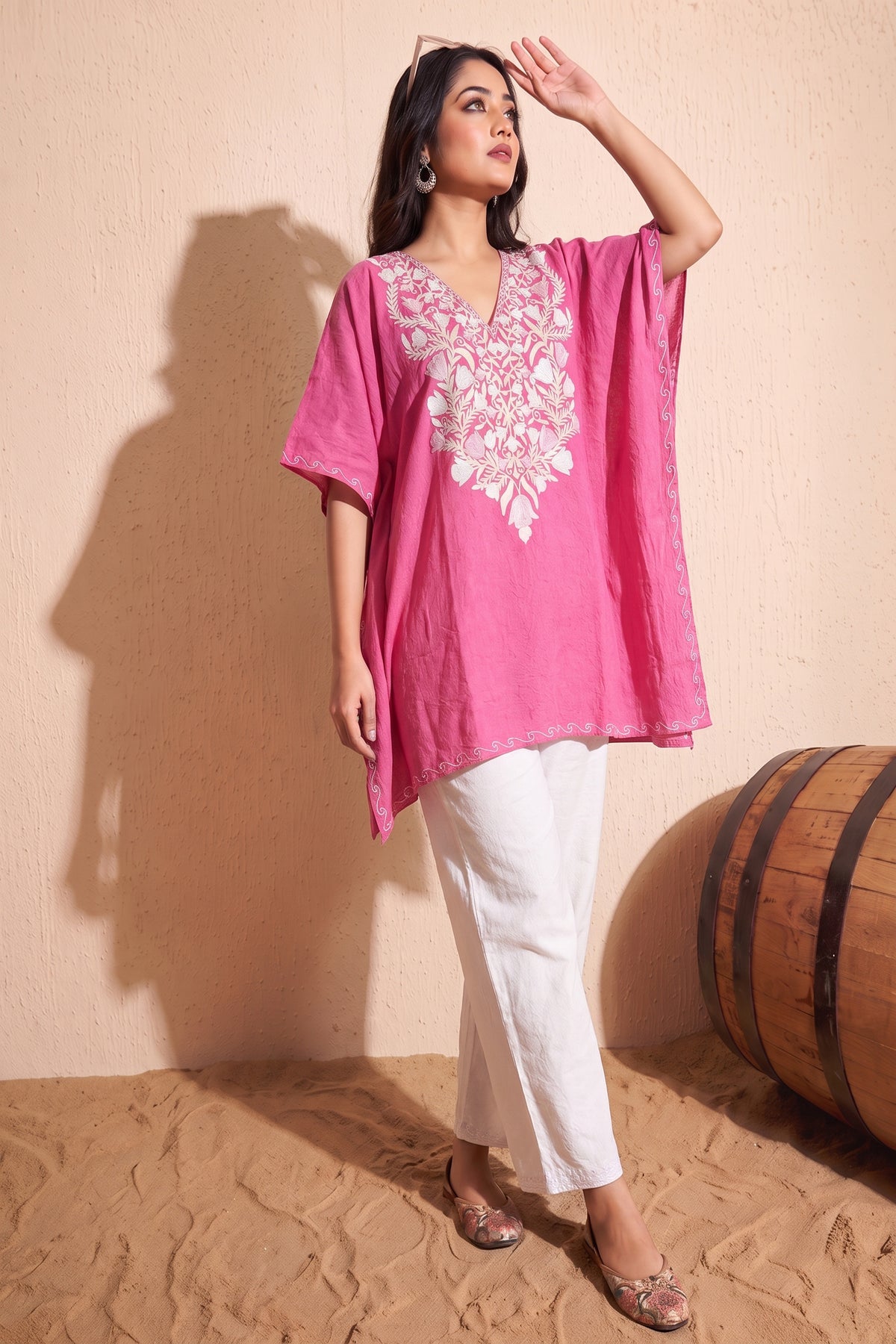 Pink Shaded Lightweight and breathable Kashmiri Kaftan Set