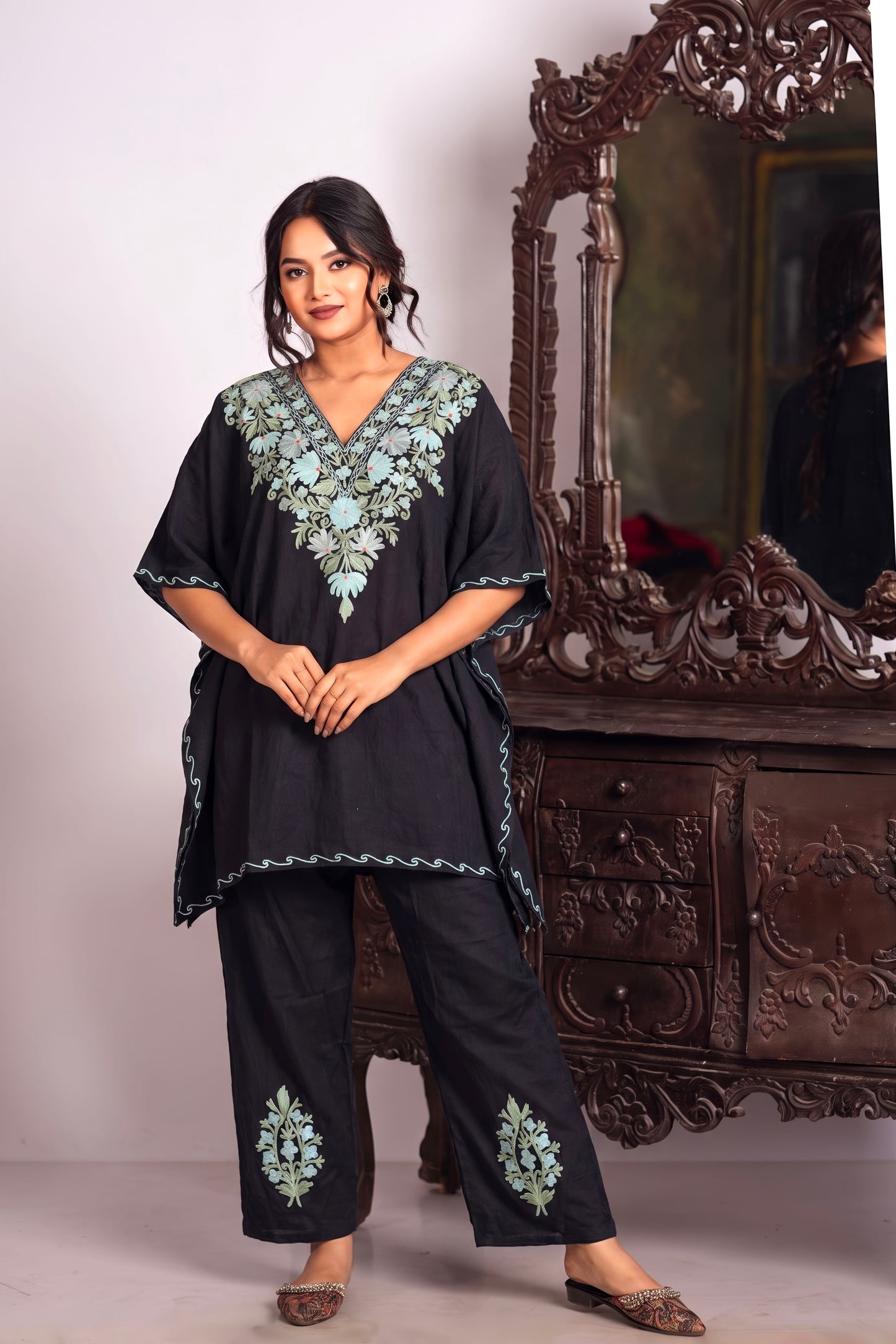 Elegant Aari Work Kashmiri Kaftan Co-Ord