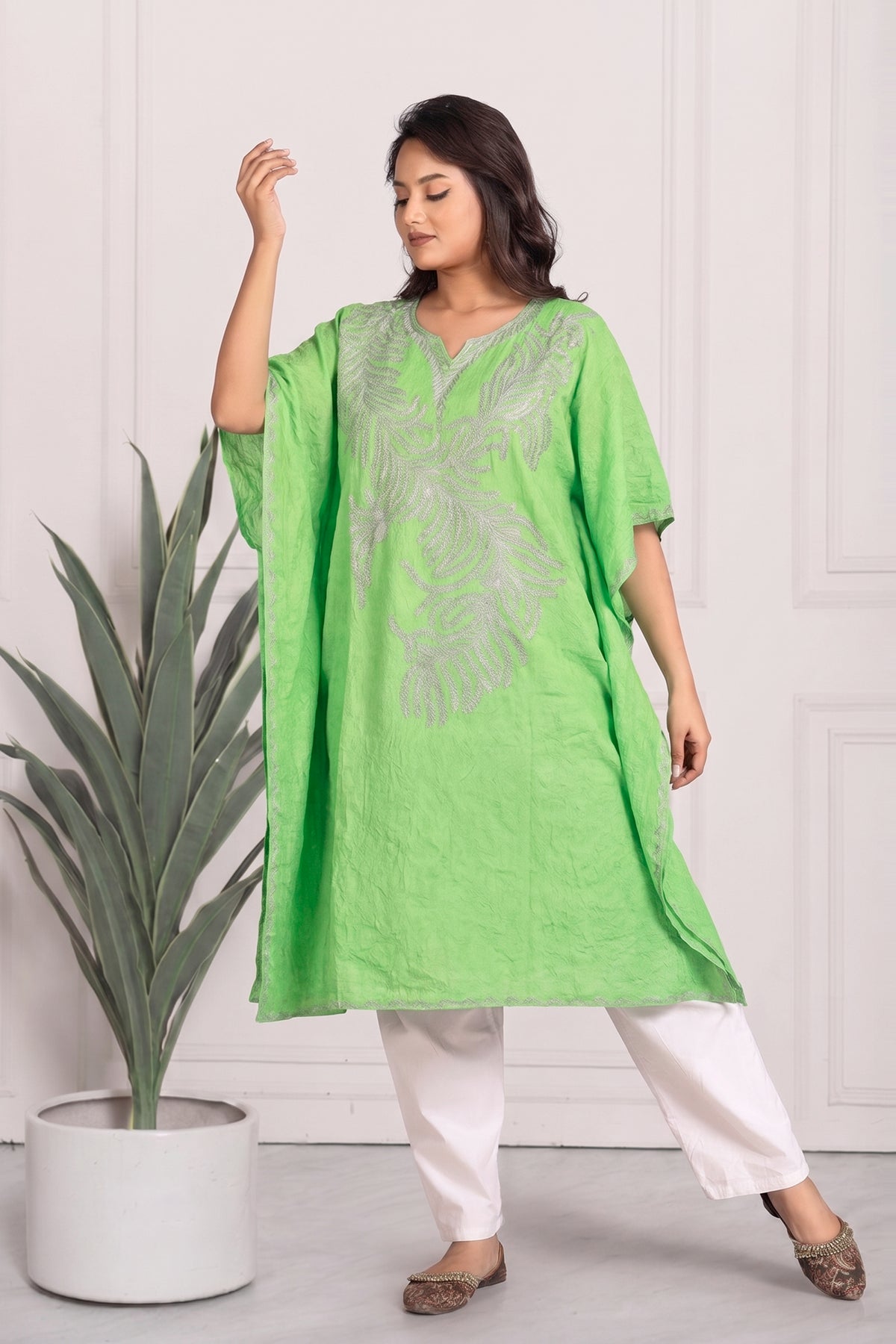 Bottle Green Kashmiri Knee Kaftan – Handcrafted Ethnic Summer Outfit