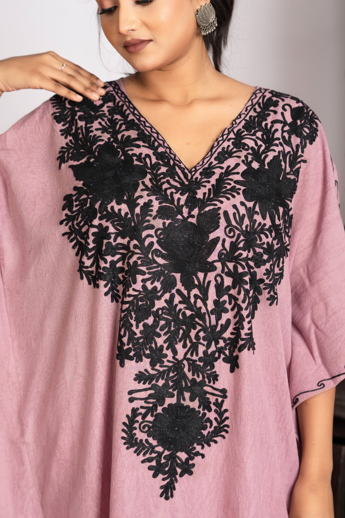 Kashmiri Aari Work Knee Length Kaftan