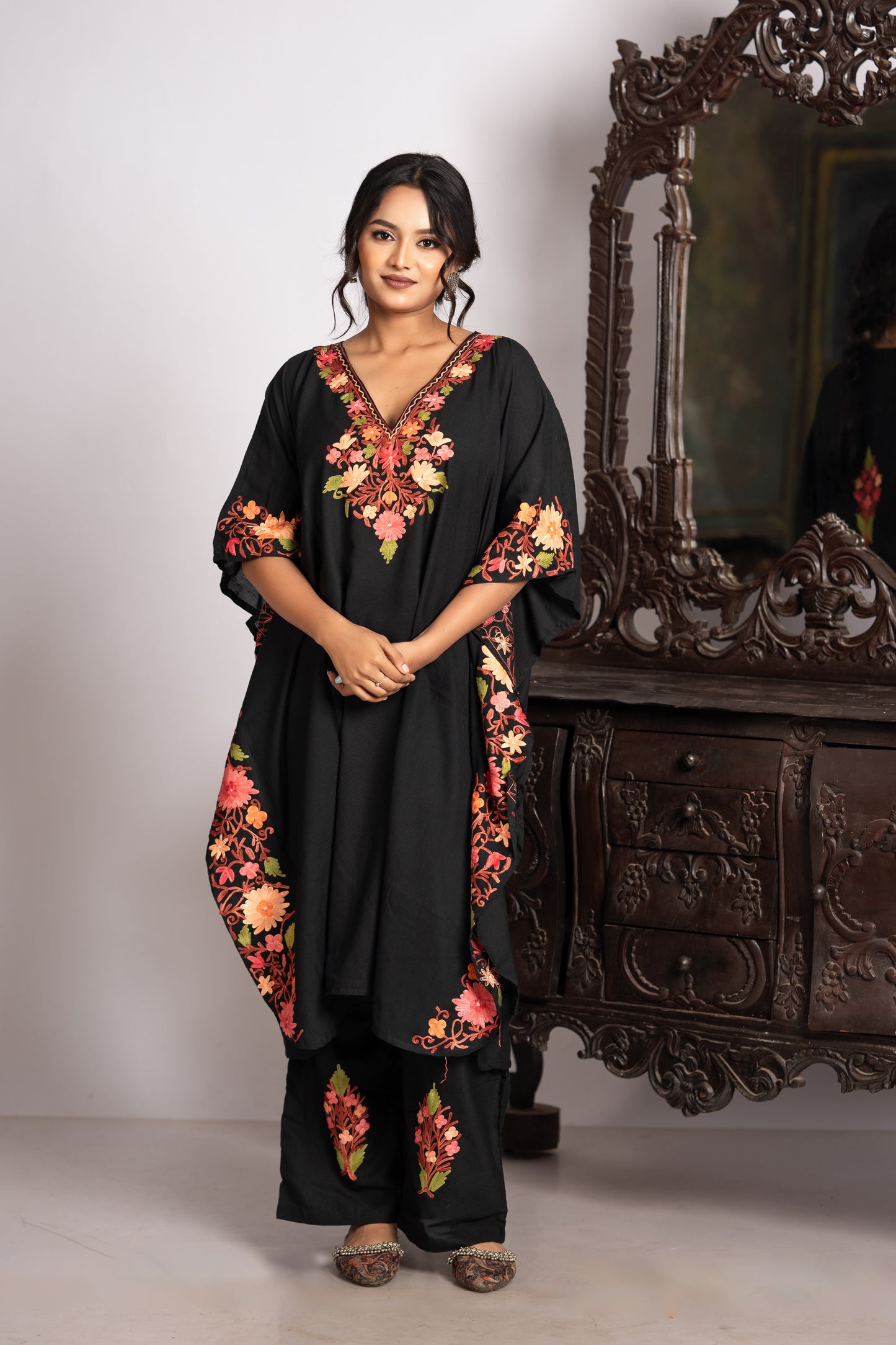 Kashmiri Knee Length Kaftan Cord Set