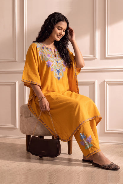 Kashmiri Aari Work Knee Length Kaftan Co-ord set