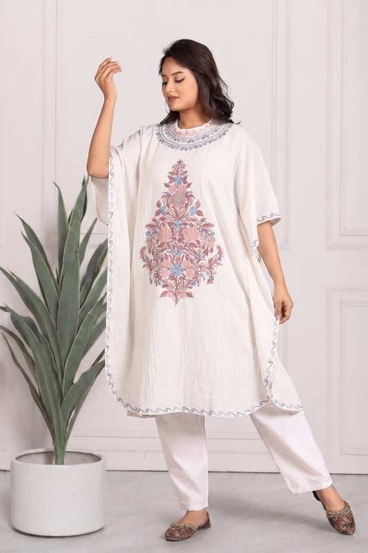 Festive Fashion Inspired by Kashmir: The Elegant Kaftan